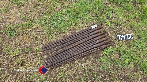 8 x tractor loader muck fork spikes/tines