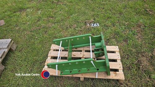 John Deere Piton hitch fit 6000 or 7000 series