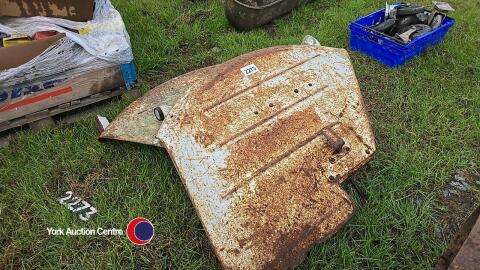 Pair of tractor mudguards maybe Ford