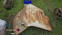 Pair of tractor mudguards maybe Ford - 2