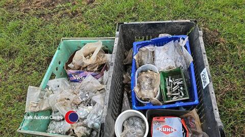 Quantity of plough nuts and bolts