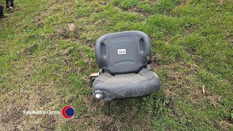 Forklift/tractor seat