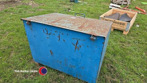 Heavy steel tool box for tractor or truck