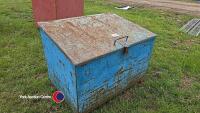 Heavy steel tool box for tractor or truck - 2