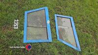 Landrover series 2 door tops with glass, need tlc - 2