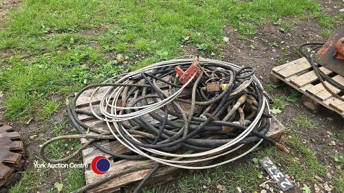 Spool block and cables