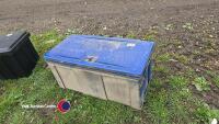 Large plastic strap box - 3