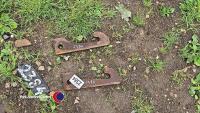 Pair of implement brackets - 2