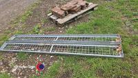 Pair of racks/trailer ramps - 2
