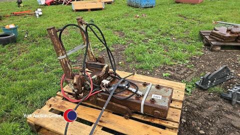 Fendt tractor pickup hitch (Bill Bennett)