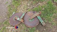 Discs with brackets - 2
