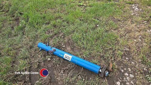 Tractor power steering ram, Fordson