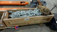 Heavy duty snow chain, 80kg each, in wooden box