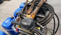 Hydraulic breaker and gun with two chisels - 6