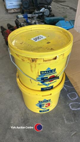 2 x large tubs of flooring adhesive. Carpet/ LVT / vinyl / laminate etc