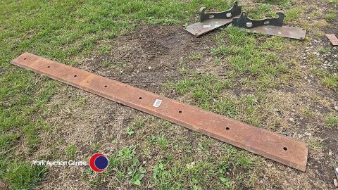 Brand new bucket blade 8ft long