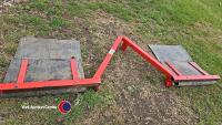 Set of 3 point linkage mud flaps - 2