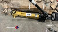 Hydraulic jack pump - 2
