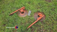 Pair of marker discs