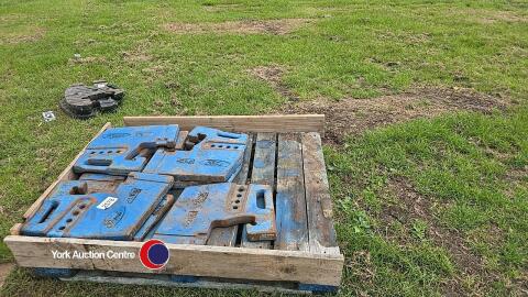 7 x Ford 40kg weights