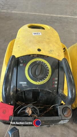 Steam cleaner