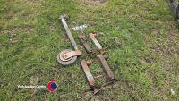 4 x Ifor Williams trailer legs/jockey wheel - 3