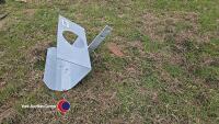 Tanker splash plate - 3