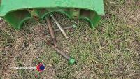 John Deere front toombstone c/w bolts - 5