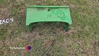 John Deere front toombstone c/w bolts - 2