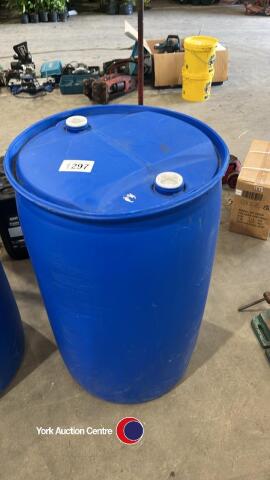 Clean 205L blue drums