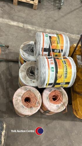 8 spools of Cotesi heavy duty baler twine<br/>8 spools of Cotesi heavy duty baler twine