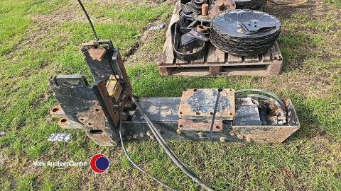 Bill Bennett Case Magnum pick-up hitch to fit CVX model, c/w drawbar and hook