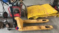Pallet truck