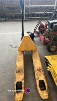 Pallet truck - 2