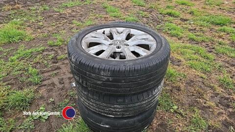 4 x Vauxhall 235/50/19 alloy wheels and tyres
