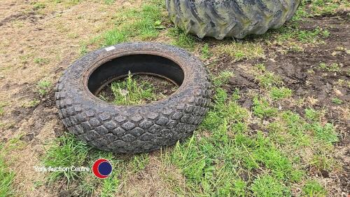 Tractor grass tyre 12 4 28, 85% to 90% tread