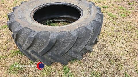 BKT 480/70R28