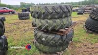 Bateman sprayer tyres and rims, 320/85R32