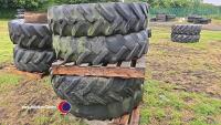 Bateman sprayer tyres and rims, 320/85R32 - 3