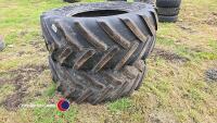 2 x Michelin 540/65/30 tyres - 4