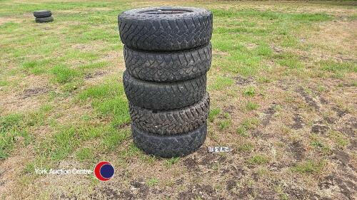 5 x 4x4 pickup wheels and tyres, 1 new, Hilux, Ranger etc 6 stud
