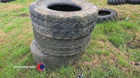 3 x 385/65R22.5 tyres
