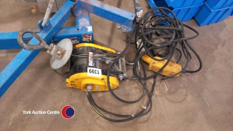 110 Volt hoist