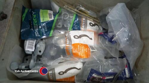 Box of gate catches/handles