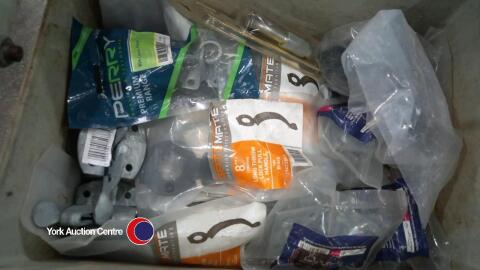 Box of gate catches/handles