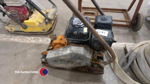 Vibrating plate, petrol