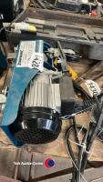 New silver line 240v hoist/lift - 3