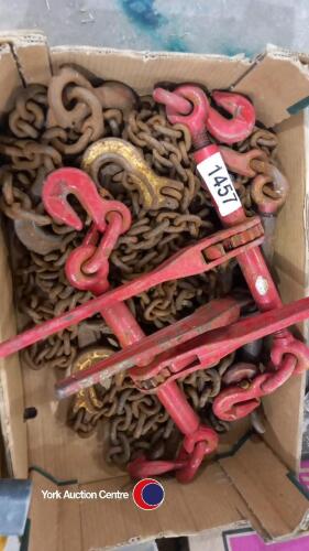 Chain binders and chains