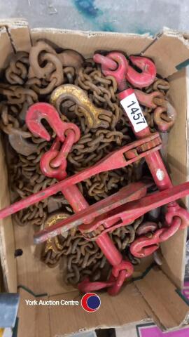 Chain binders and chains