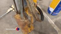 Tyre remover - 6